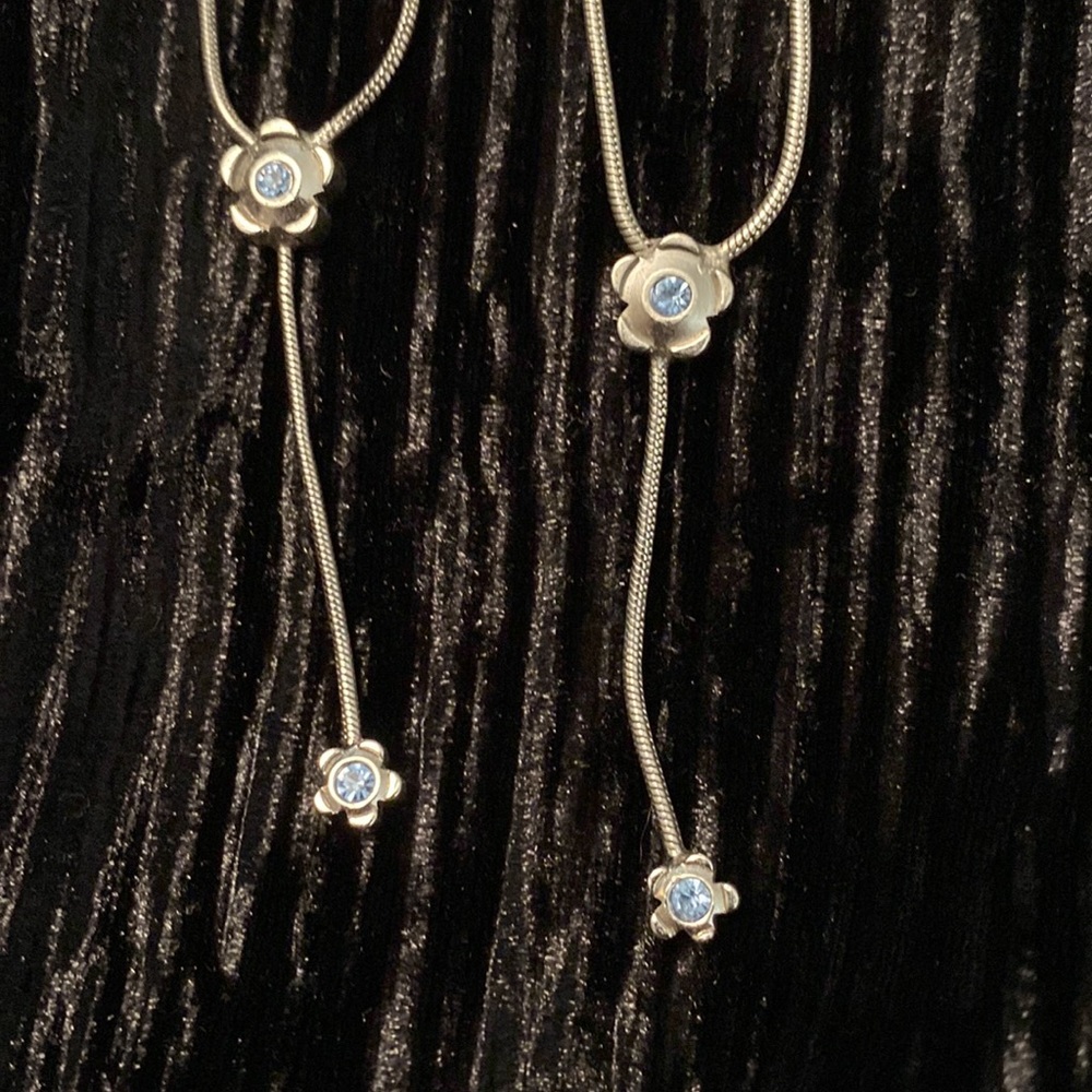 Matching silver dangle necklaces - Picture 4 of 4